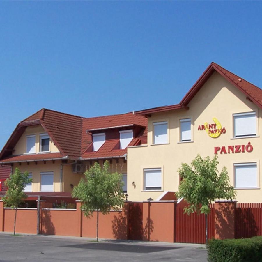 Arany Patko Panzio Hotel Debrecen Ngoại thất bức ảnh