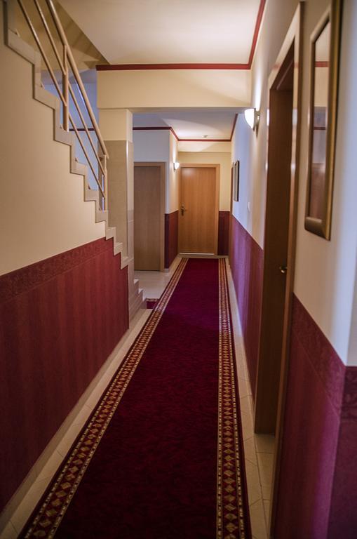 Arany Patko Panzio Hotel Debrecen Ngoại thất bức ảnh