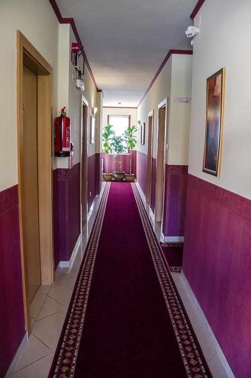 Arany Patko Panzio Hotel Debrecen Ngoại thất bức ảnh